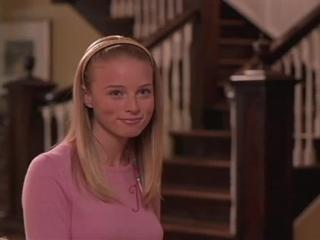 Rachel Nichols actriz de cine en la película Dos tontos muy tontos: Cuando Harry encontró a Lloyd